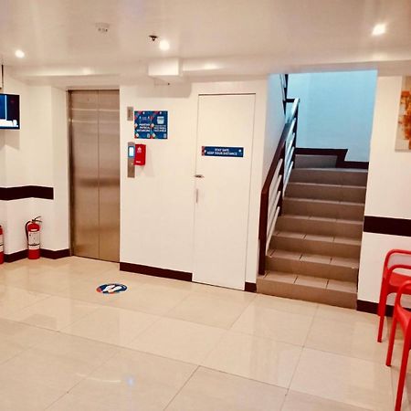 Oyo 888 City Stay Inns Fortview Bgc Pasig City Екстер'єр фото